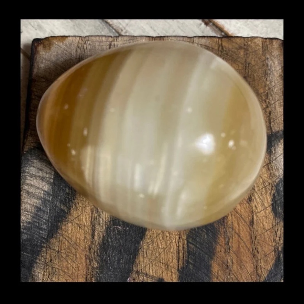 Vintage Madagascar Genuine Polished agate strip brown Crystal Egg